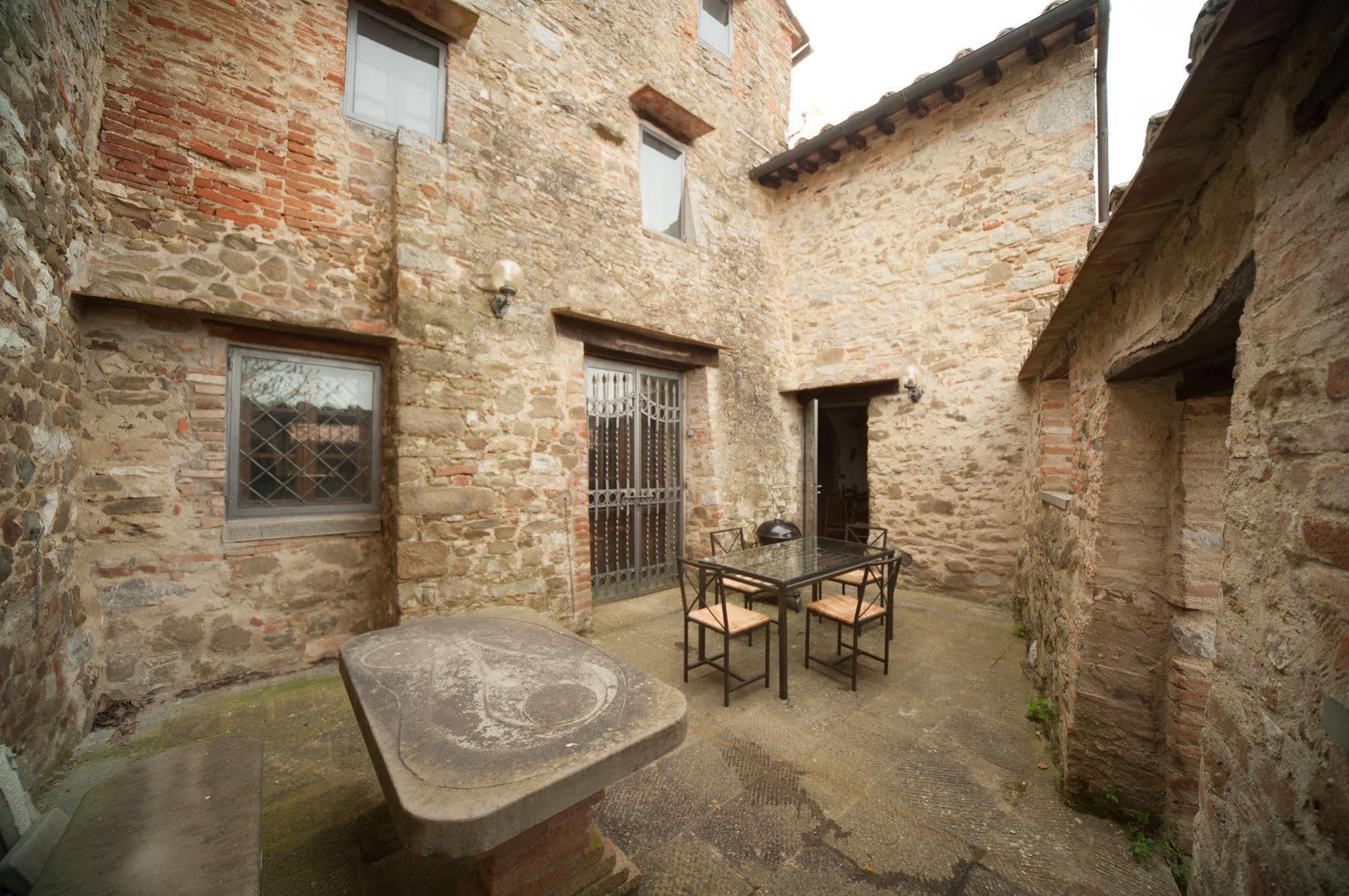 Gasthaus Casale Rosennano Siena Exterior foto